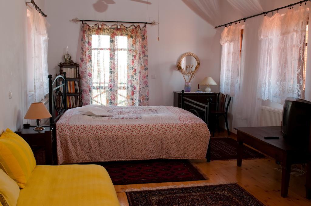 Elise Cottage Вати Стая снимка